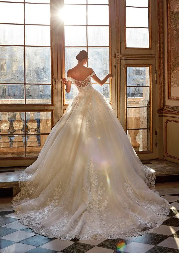 LONDON BRIDAL FASHION WEEK & WHITE GALLERY
